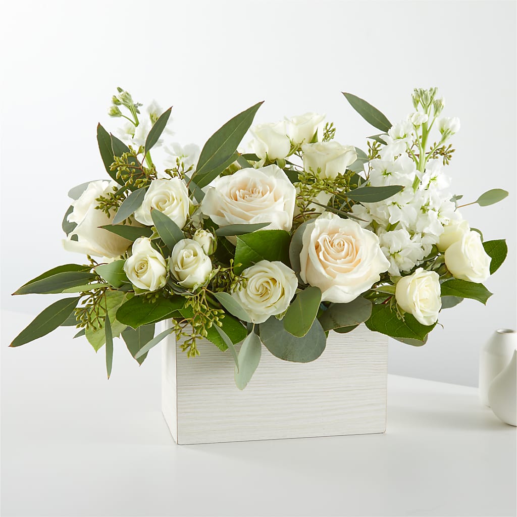 Fresh Linen Box Bouquet – De Santis Florist Inc, Columbus OH