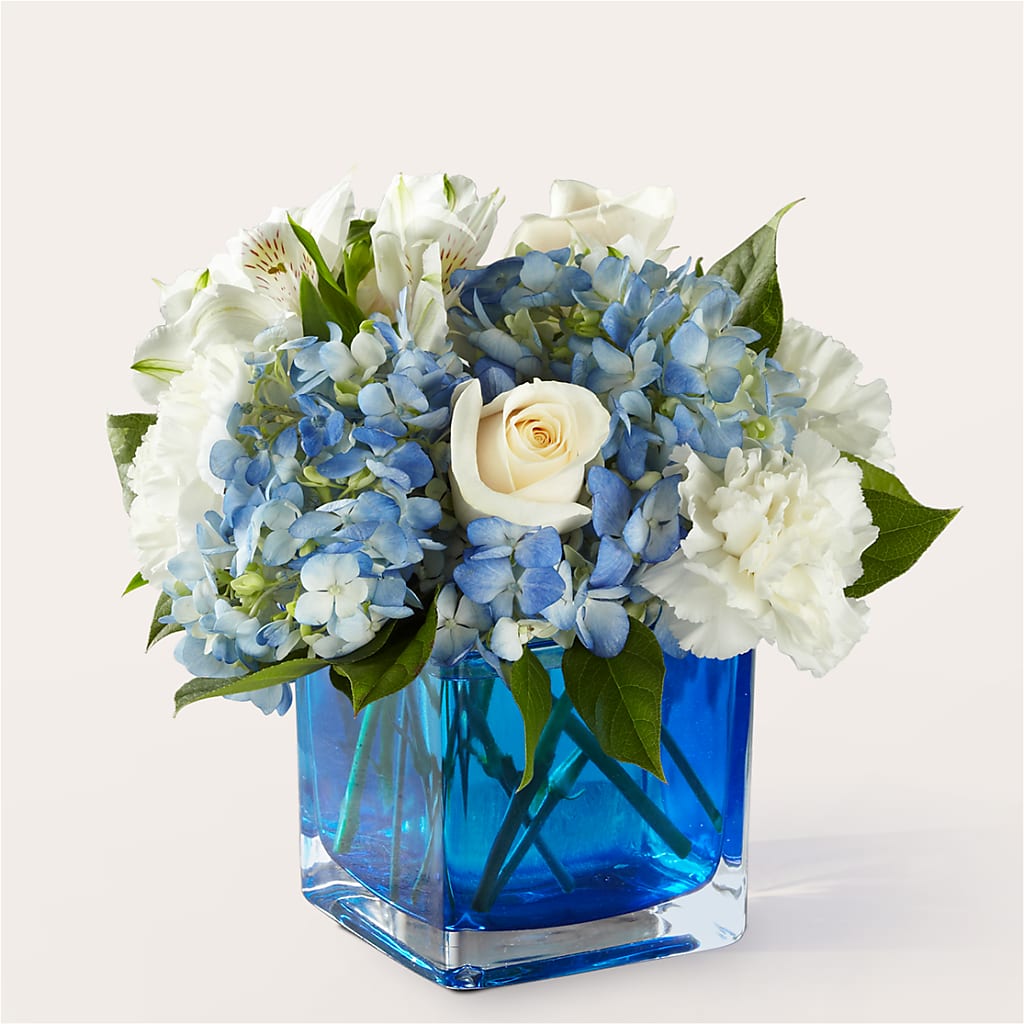 Soothing Waters Bouquet – De Santis Florist Inc, Columbus OH