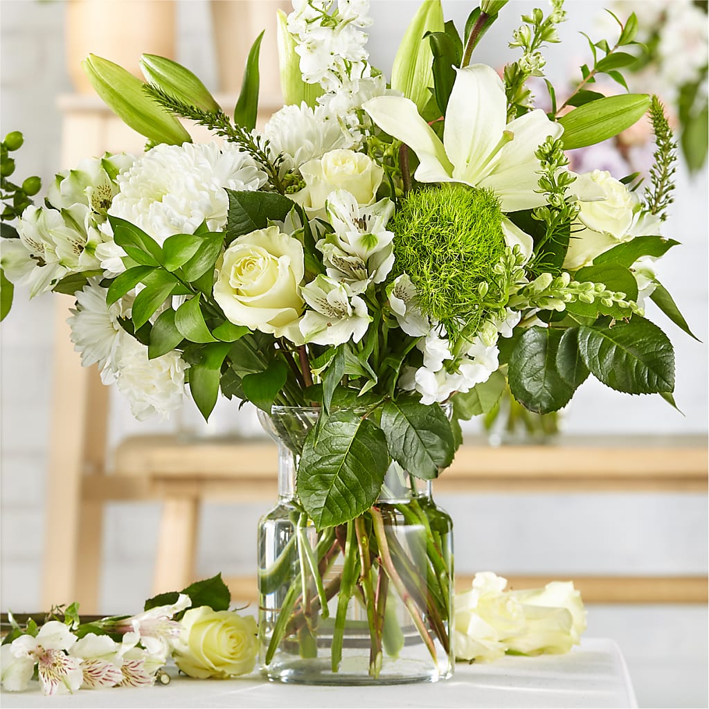 Classic Ivory – A Florist Original – De Santis Florist Inc, Columbus OH