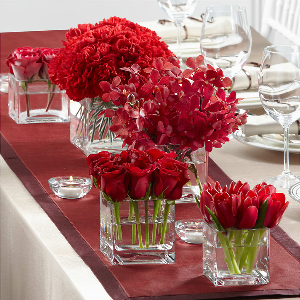 Modern Grace Centerpiece – De Santis Florist Inc, Columbus OH