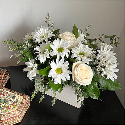 Fresh Linen Box Bouquet –  De Santis Florist Inc, Columbus OH