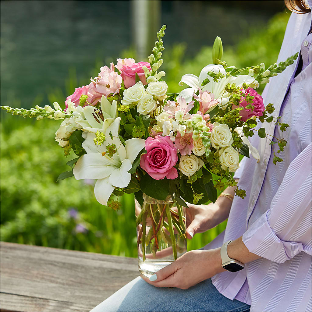 Fondly Bouquet –  De Santis Florist Inc, Columbus OH